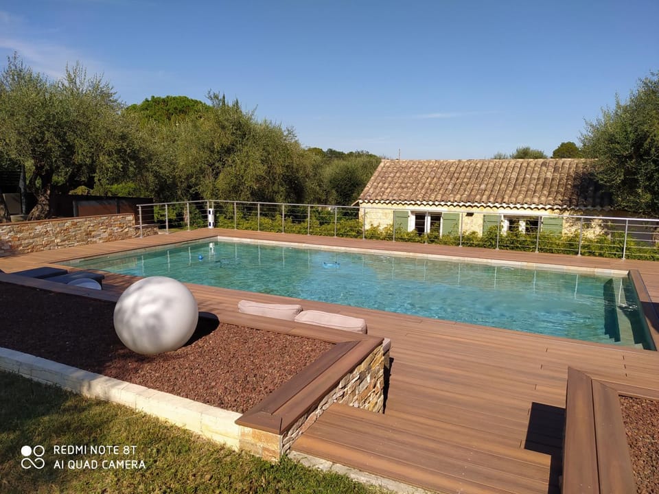 Villa 12 p entre Nice et Cannes piscine clim Villa in Roquefort-les-Pins
