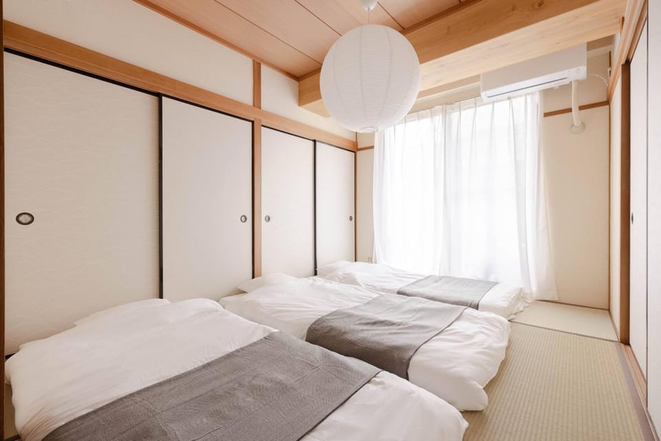 Bed, Bedroom, air conditioner