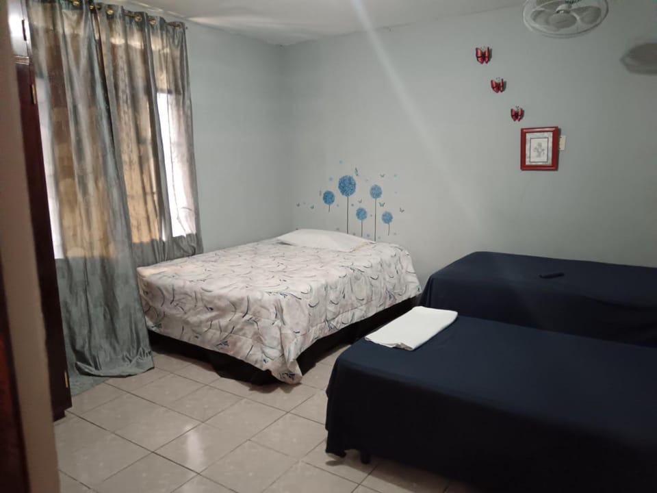 Lirio green hostal Hostel in Managua