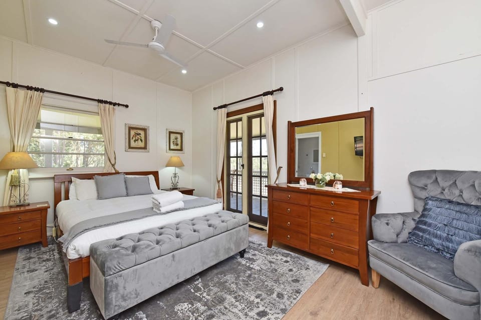 Brokenback Vineyard Cottage House in New South Wales