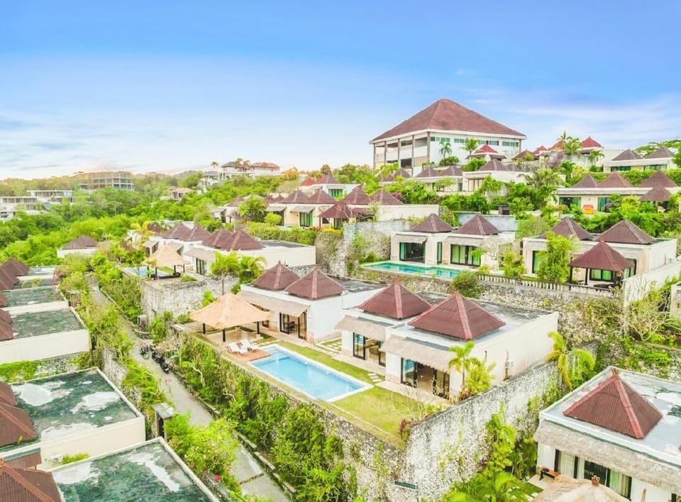 Large 3BR En Suite Villa Ocean Views! Stunning Private Pool, Big Kitchen #22 Villa in Bali