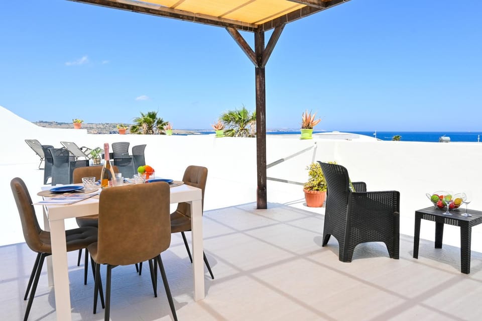 Dining area, Sea view
