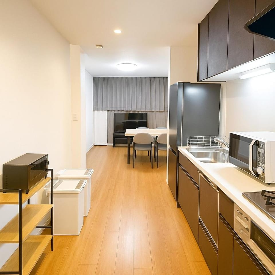 Kitchen or kitchenette, Dining area, dishwasher