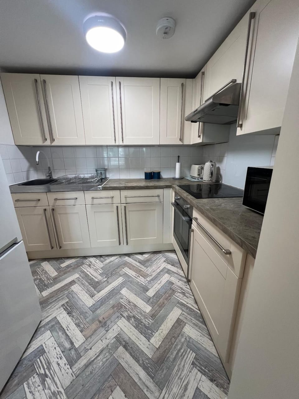 Stylish flat with parking, stones throw to the beach Apartment in Filey
