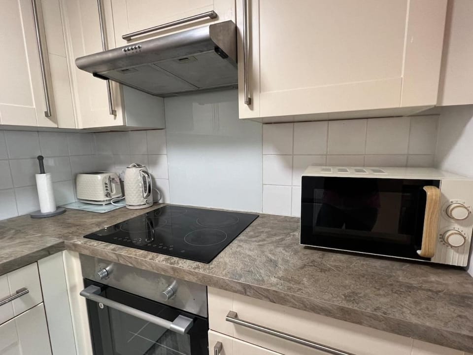 Stylish flat with parking, stones throw to the beach Apartment in Filey