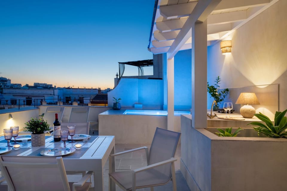 View (from property/room), Balcony/Terrace, Dining area, Swimming pool, Swimming pool