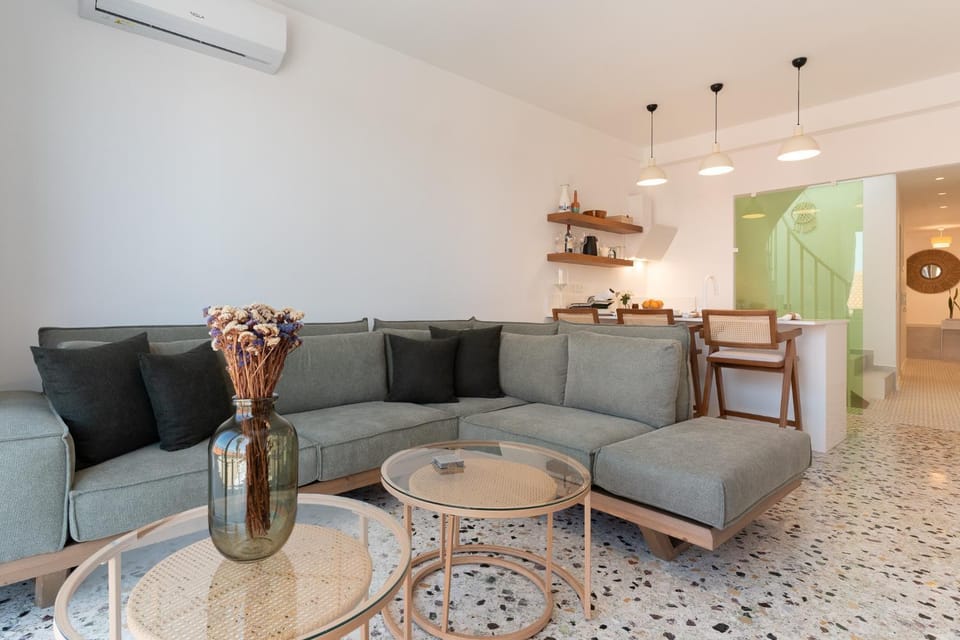 M Luxury Suite Apartment in Messenia