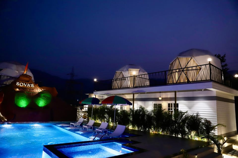 Pool view, Swimming pool, Swimming pool, sunbed