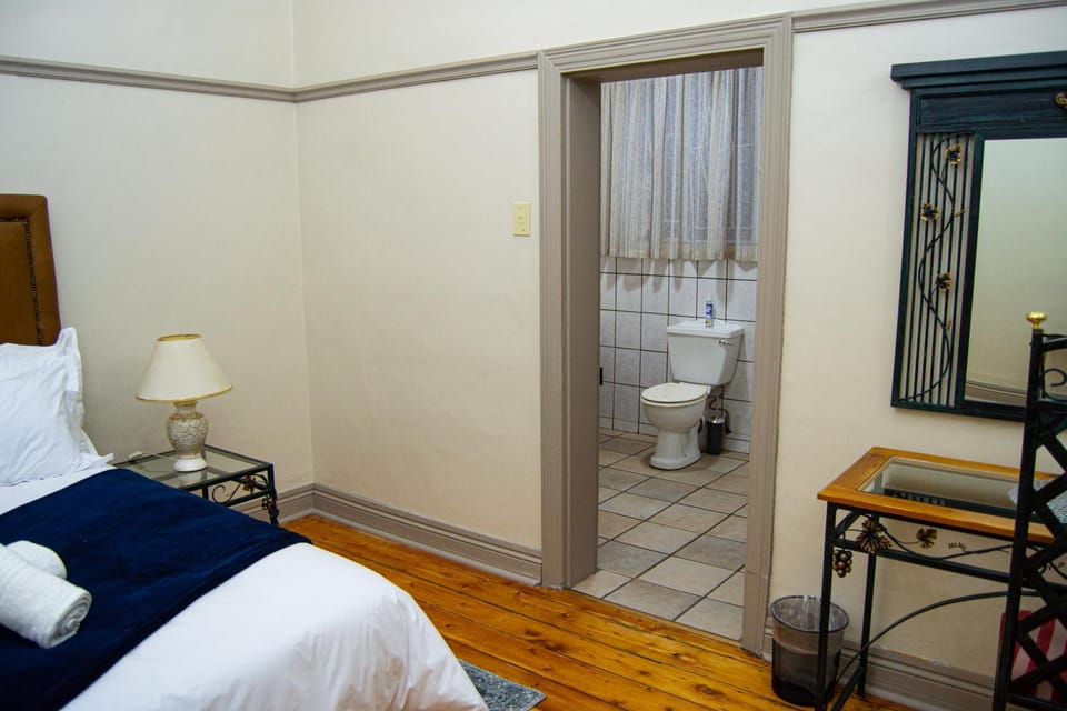 Toilet, Bedroom