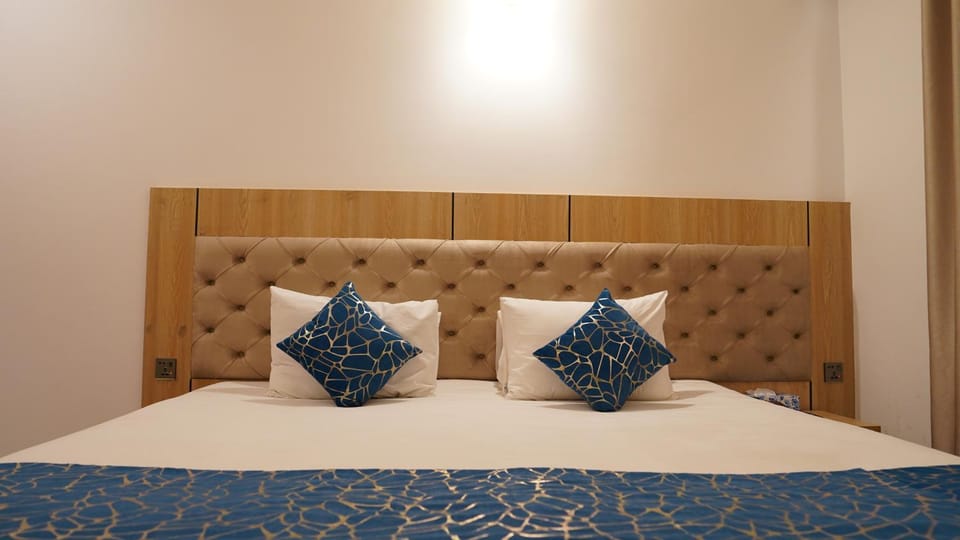 Laurel Lakefront Hotel Hotel in Dhaka