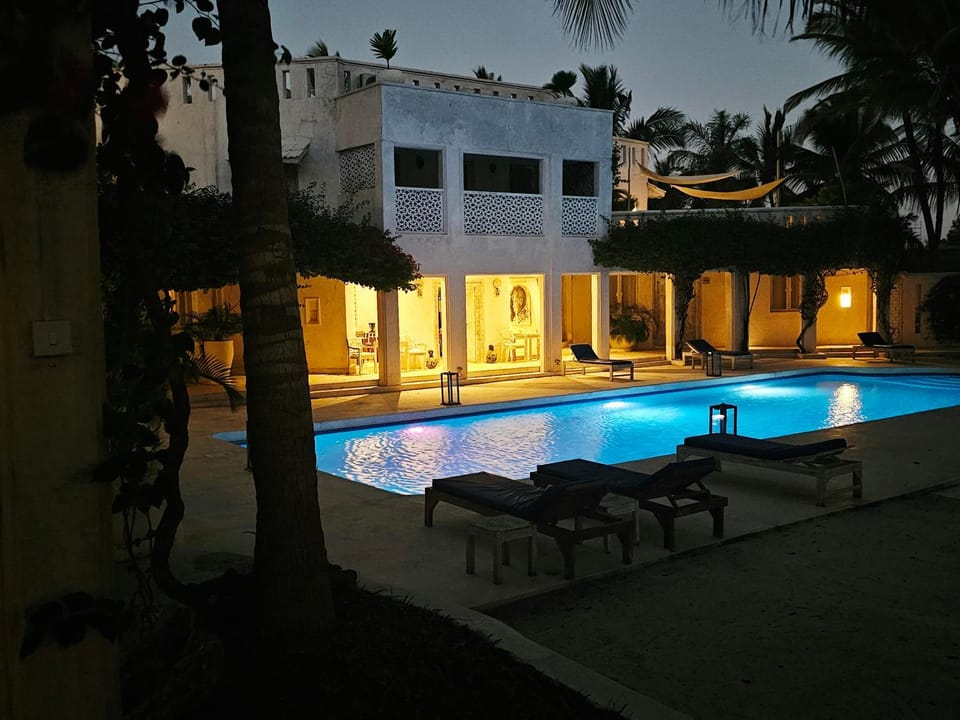 Swimming pool