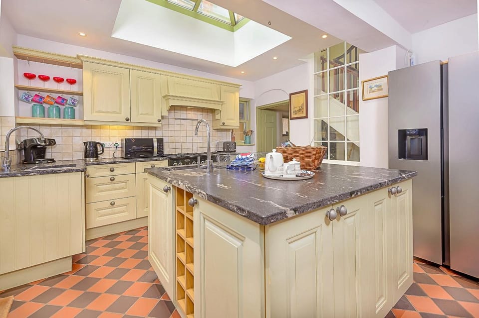 Coffee/tea facilities, Kitchen or kitchenette, toaster