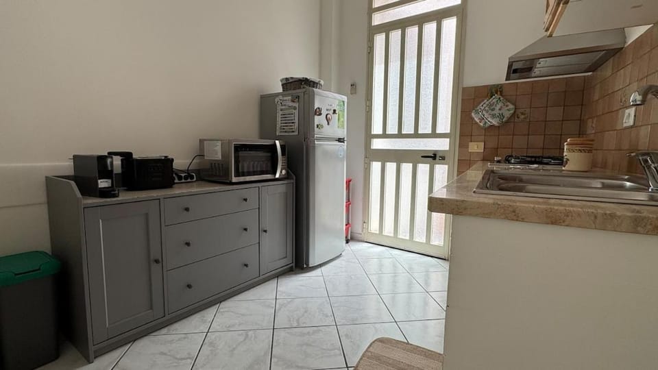 Coffee/tea facilities, microwave, toaster