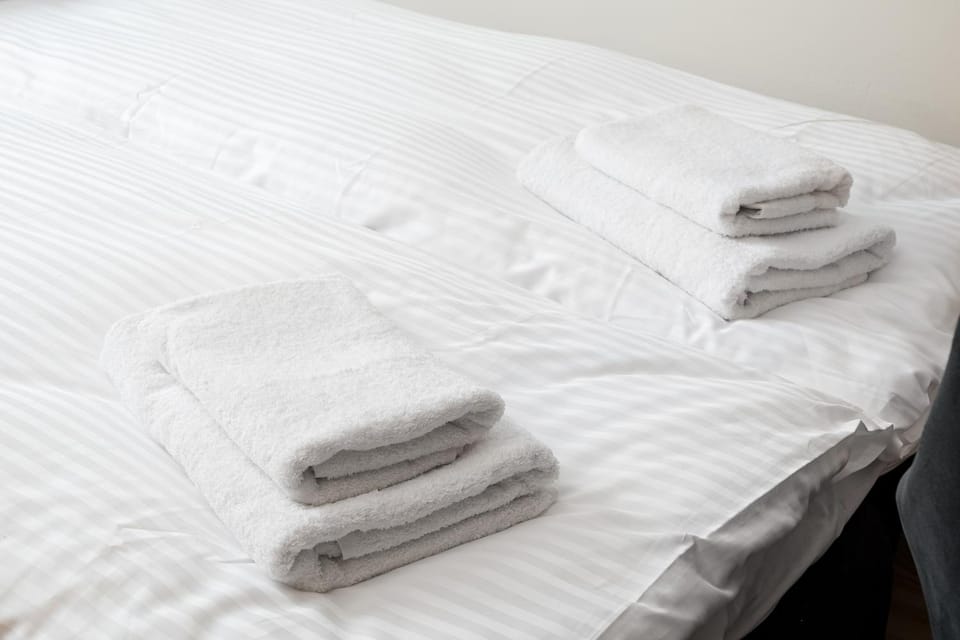 Bed, Photo of the whole room, Bedroom, towels