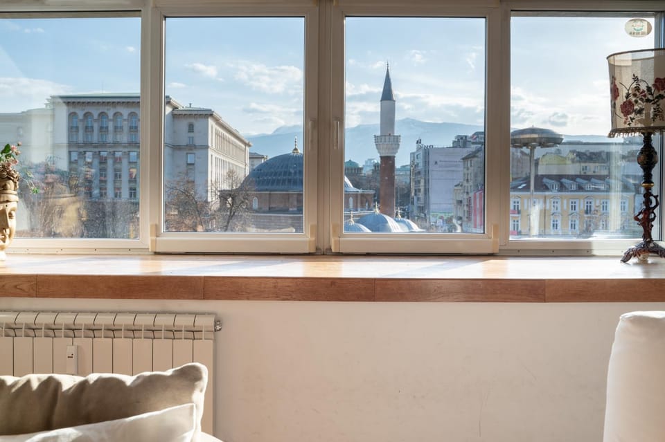 Living room, Seating area, City view