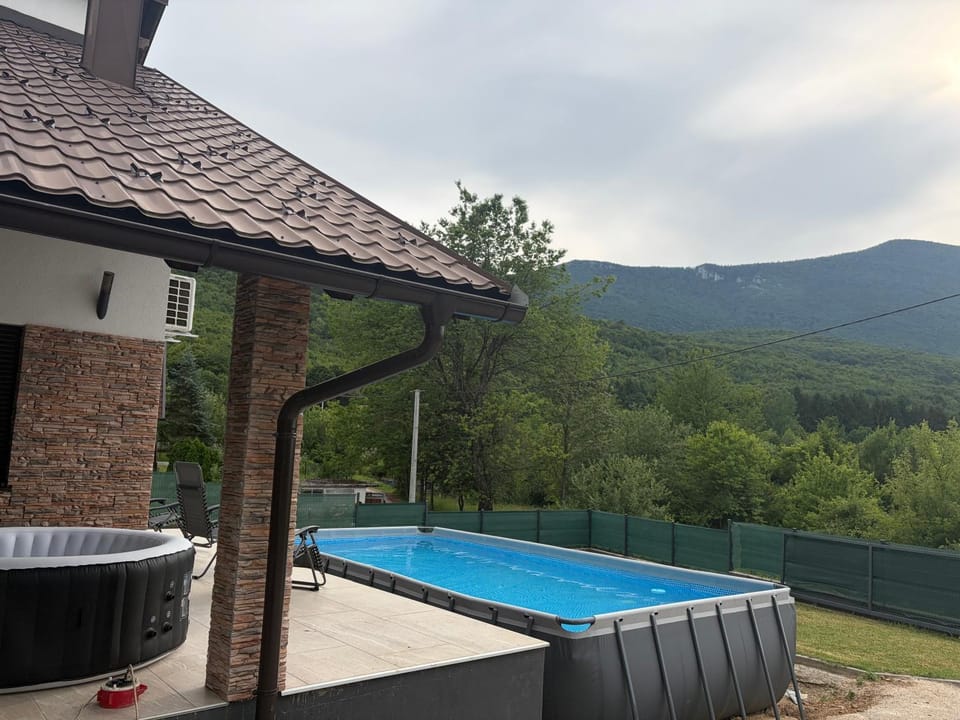 Lux apartmani House in Lika-Senj County