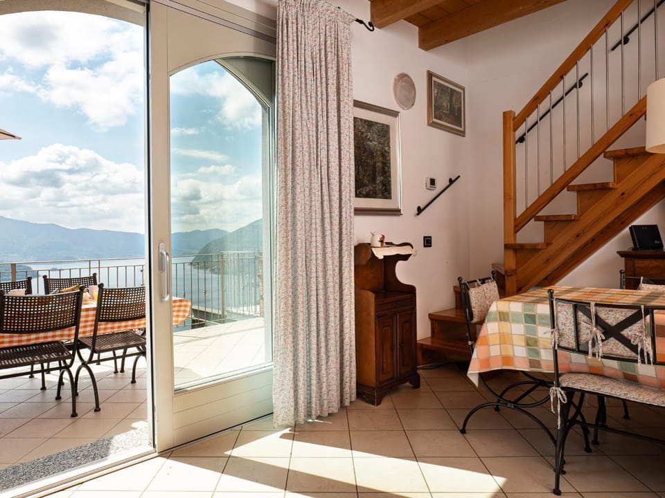 Day, Natural landscape, View (from property/room), Balcony/Terrace, Living room, Dining area, Mountain view