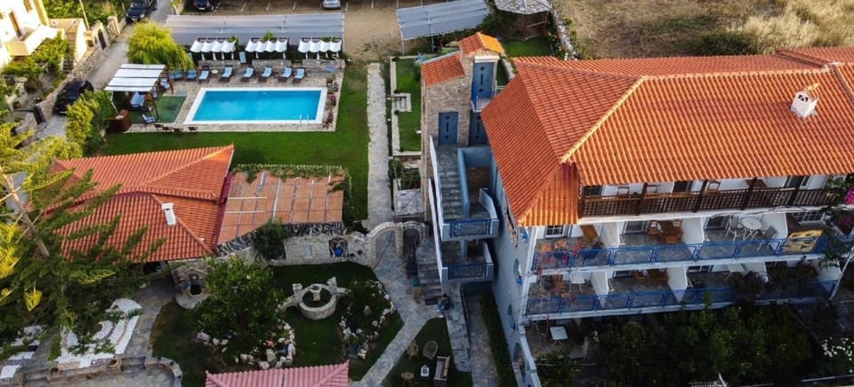 Property building, Swimming pool