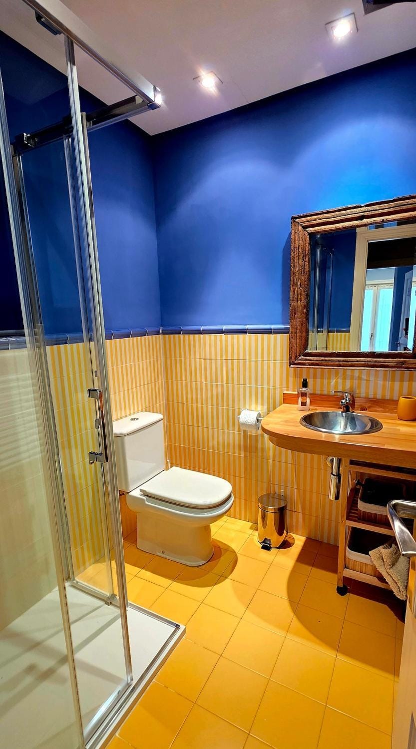 Shower, Toilet, Bathroom