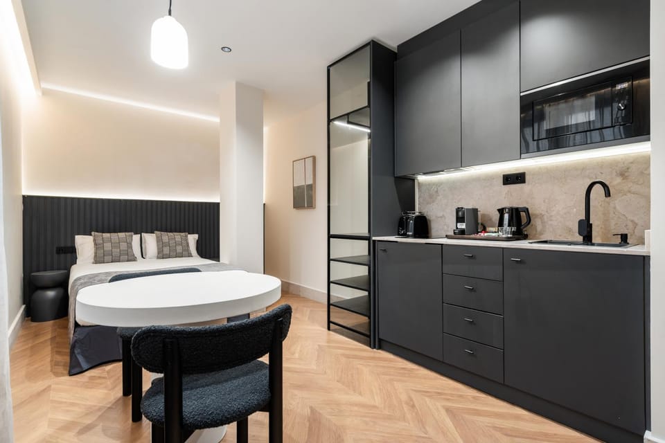Bed, Coffee/tea facilities, Kitchen or kitchenette, Dining area