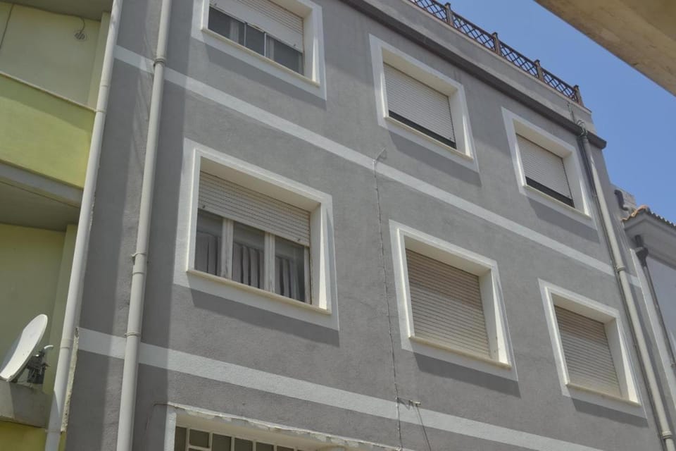 Property building, Day