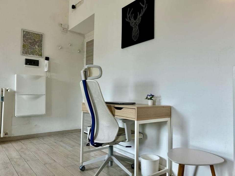 TV and multimedia, Kitchen or kitchenette, Dining area