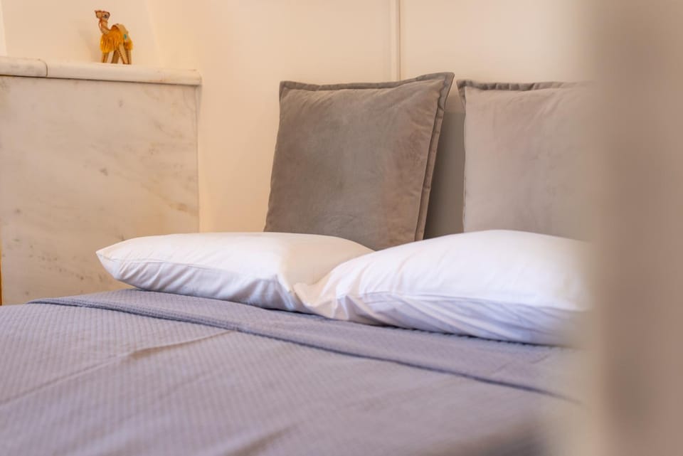 Pyramisa House Free Shuttle From And To Athens Airport By SEM House in East Attica Regional Unit, Greece