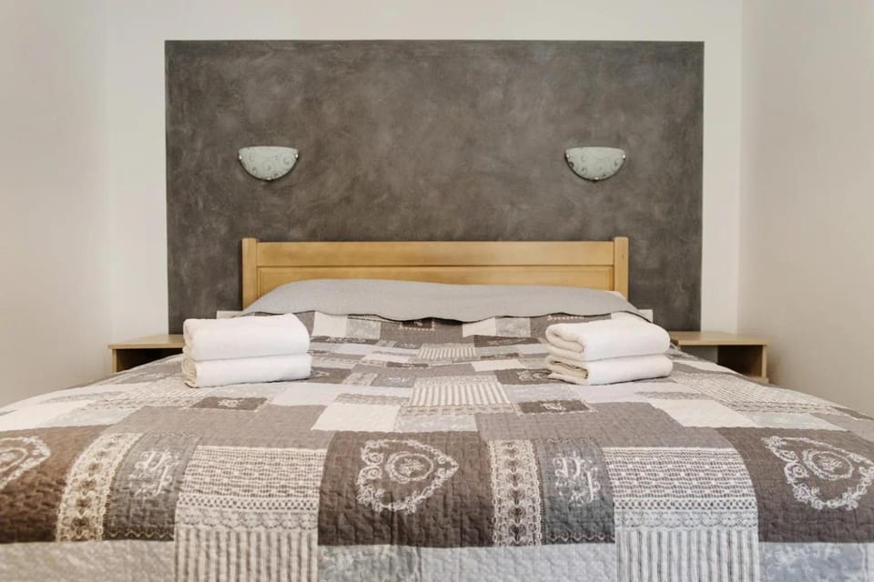 Luxury apartment Lara shared pool Apartment in Podstrana