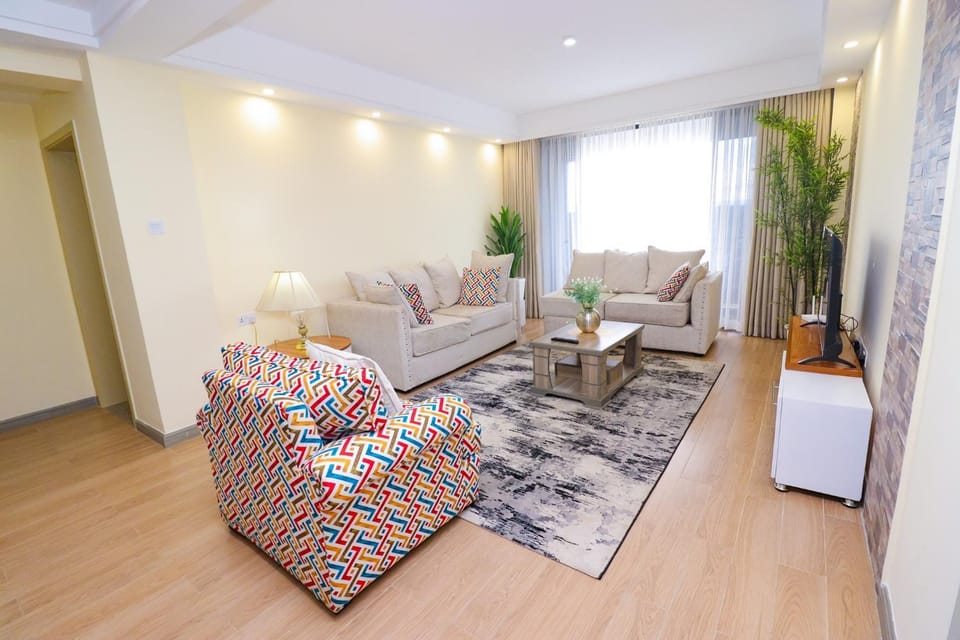 executive cozy two bedroom with `unbeatable city scenic views and heated swimming pool and well equipped gym and ample parking space and unbeatable city scenic views Apartment in Nairobi