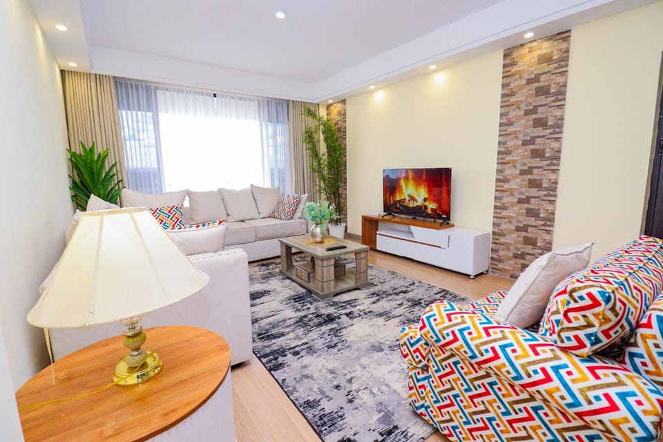 executive cozy two bedroom with `unbeatable city scenic views and heated swimming pool and well equipped gym and ample parking space and unbeatable city scenic views Apartment in Nairobi