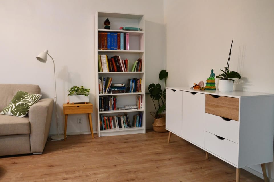 Library, Living room, Seating area