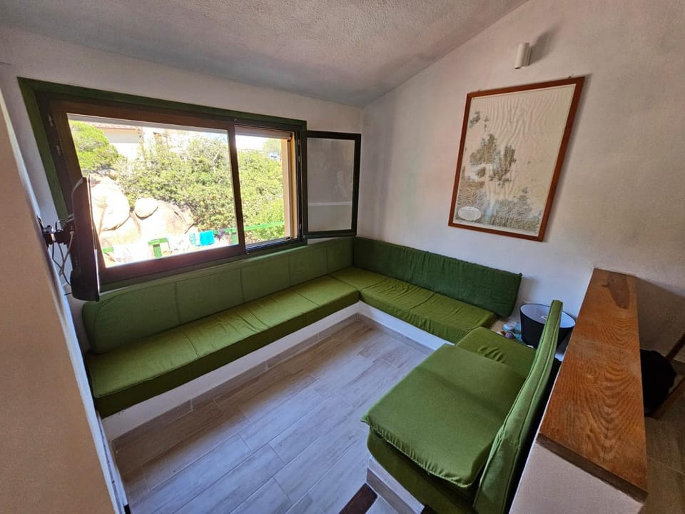 LaureLiving Holiday Home Villetta Smeralda Apartment in Sardinia