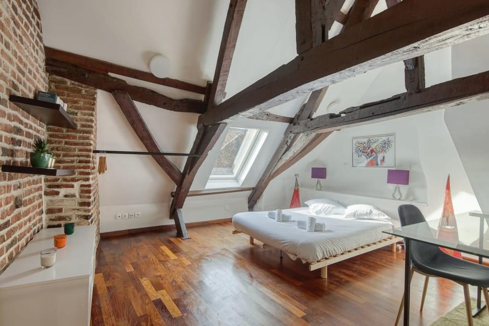 Nice atypical apartment, Vieux Lille Apartment in Lille