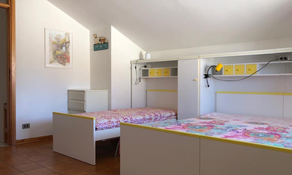 Bed, Bedroom, wardrobe