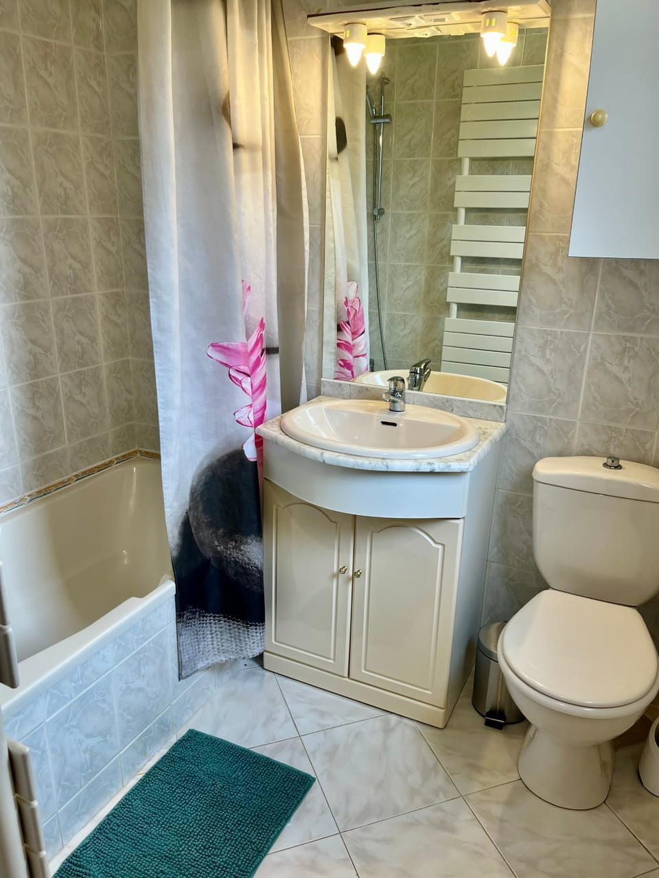 Bathroom, Bath