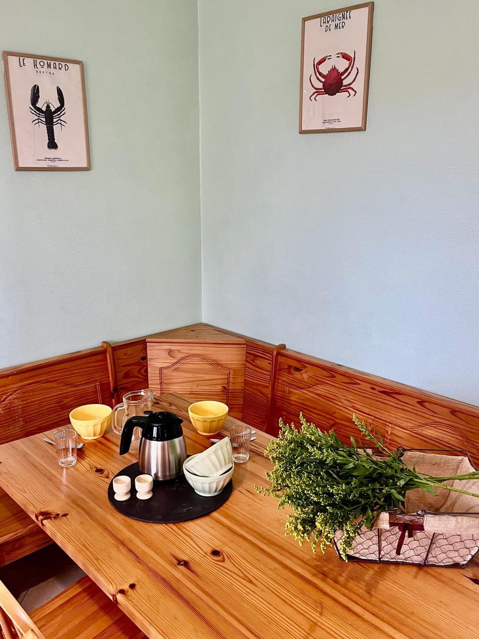 Dining area, kitchen