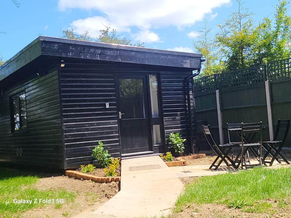 Property building, Garden view