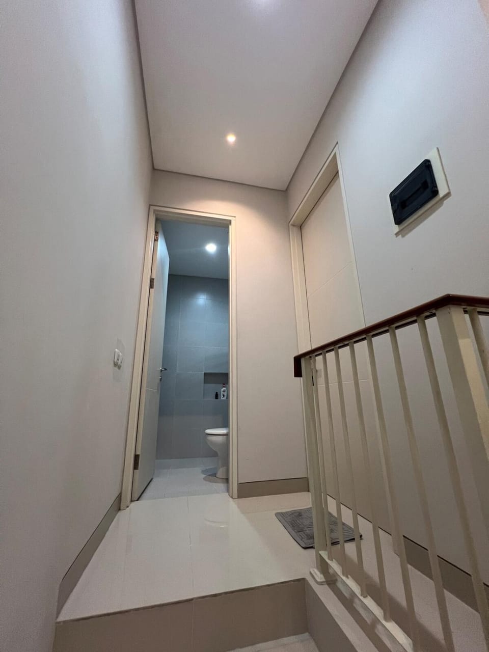 Toll Transit Home House in Surabaya