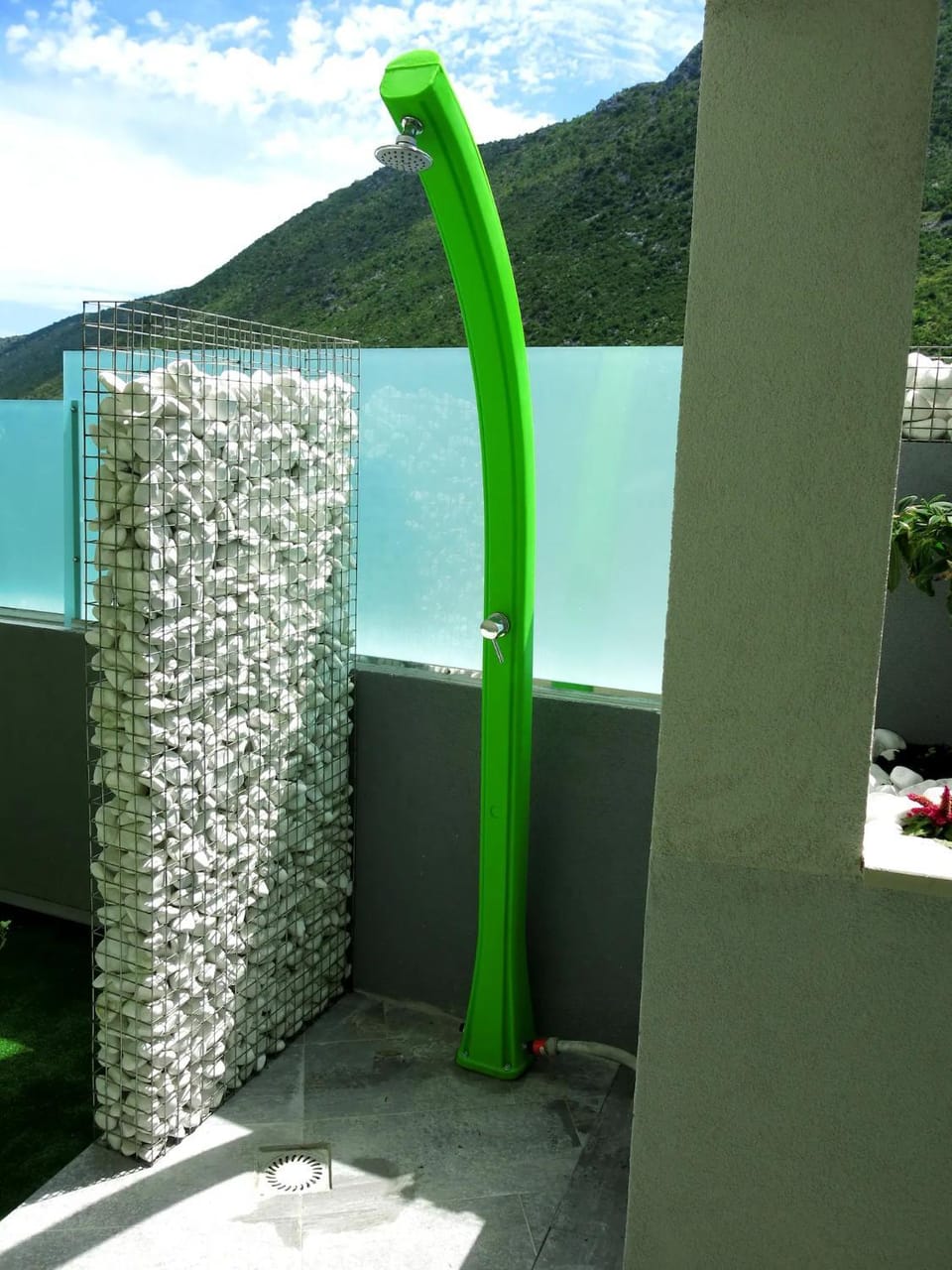Lara Rose apartment shared pool Apartment in Podstrana