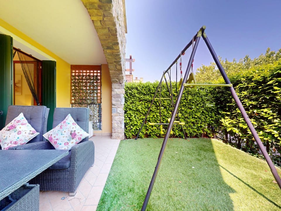 Patio, Garden, Garden view