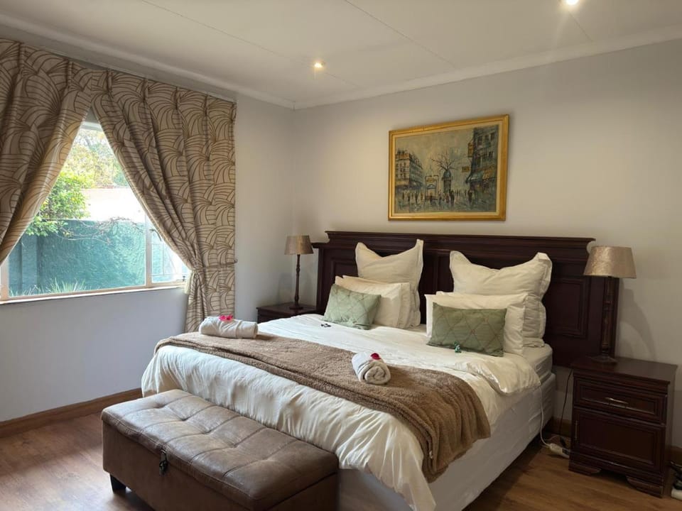 Bed, Bedroom