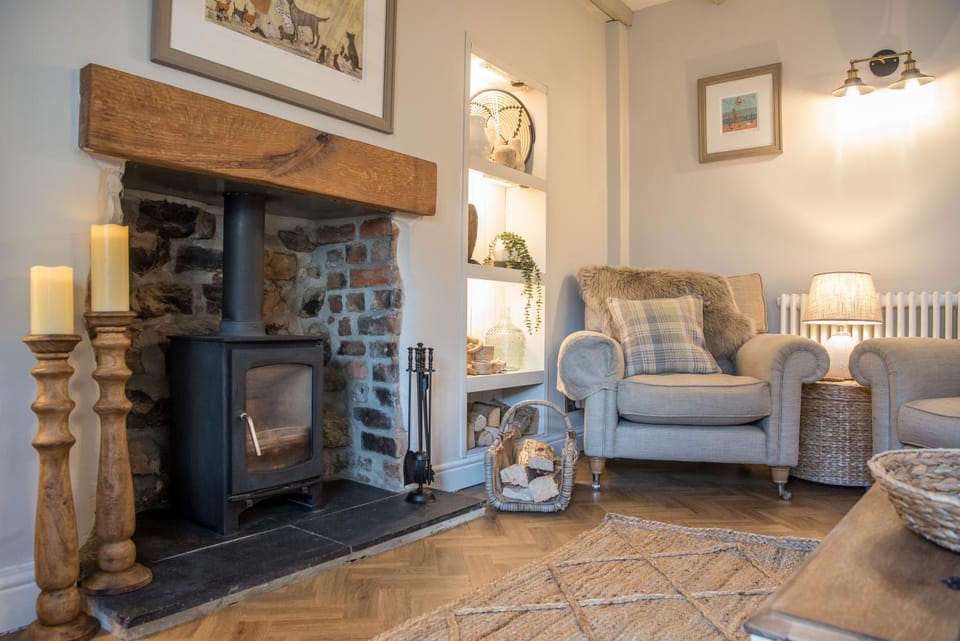 Living room, fireplace