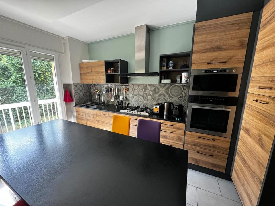 Appartement Spacieux à Bron - 30' Groupama Stadium Apartment in Bourgogne-Franche-Comté