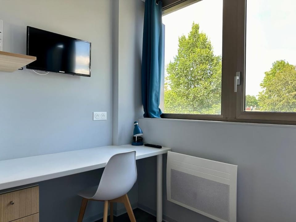 TV and multimedia, Dining area
