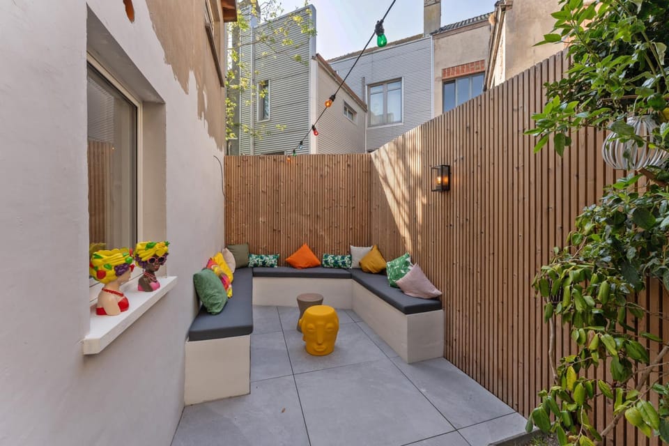 Patio, Day, Balcony/Terrace