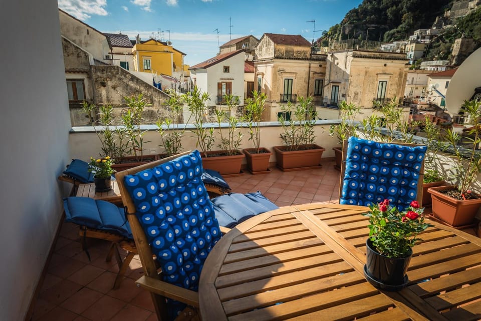 Casa laurus incantevole terrazza Amalfi centro House in Amalfi
