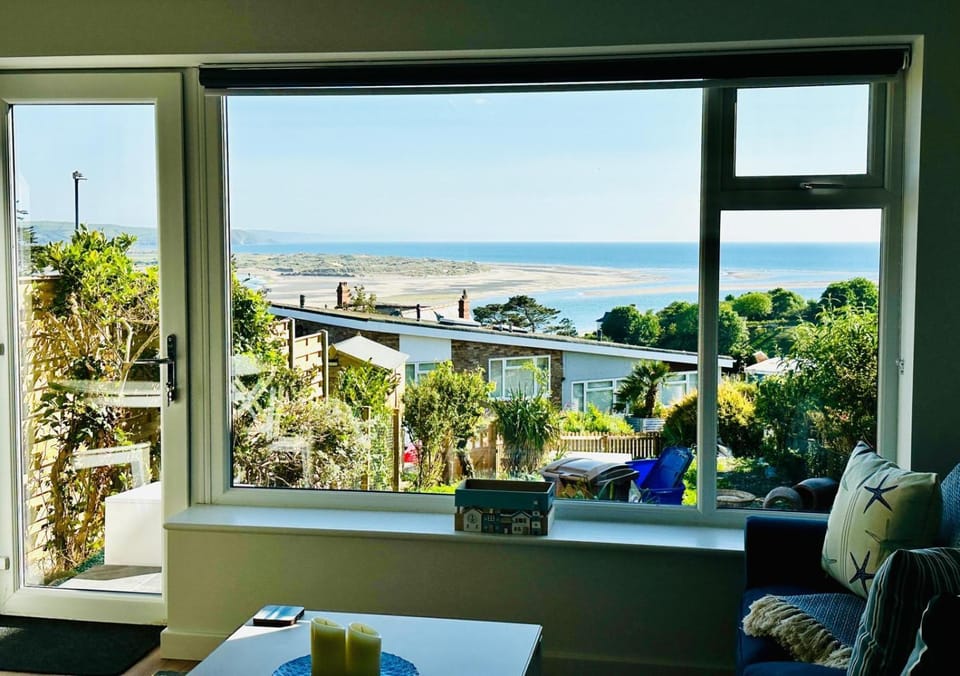 Ynyslas View House in Aberdyfi