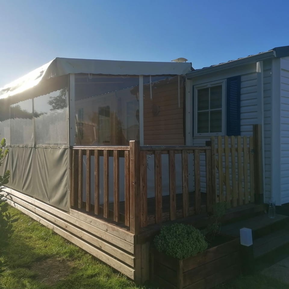Mobil-home à 500m des mégalithes Campground/ 
RV Resort in Carnac