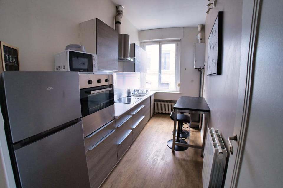 Le magnifique, proche Gare, séjour 30 m2, proxi Lille Apartment in Flanders