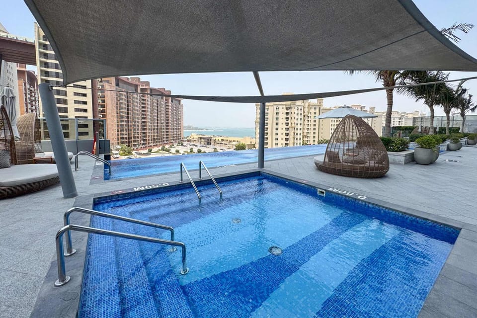 Day, Pool view, Swimming pool, Swimming pool, sunbed